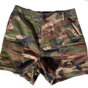 BDG Camo Shorts!